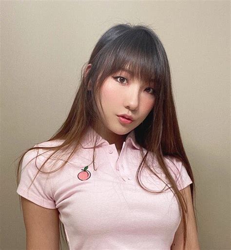 Chae from @itseunchae is an amazing content creator, providing exclusive photos and videos, free help learning Korean, and even cosplay. She's super responsive to chats in DM and offers free gifts too. Definitely worth a follow if you're looking for something special without any nudes or sexting.
